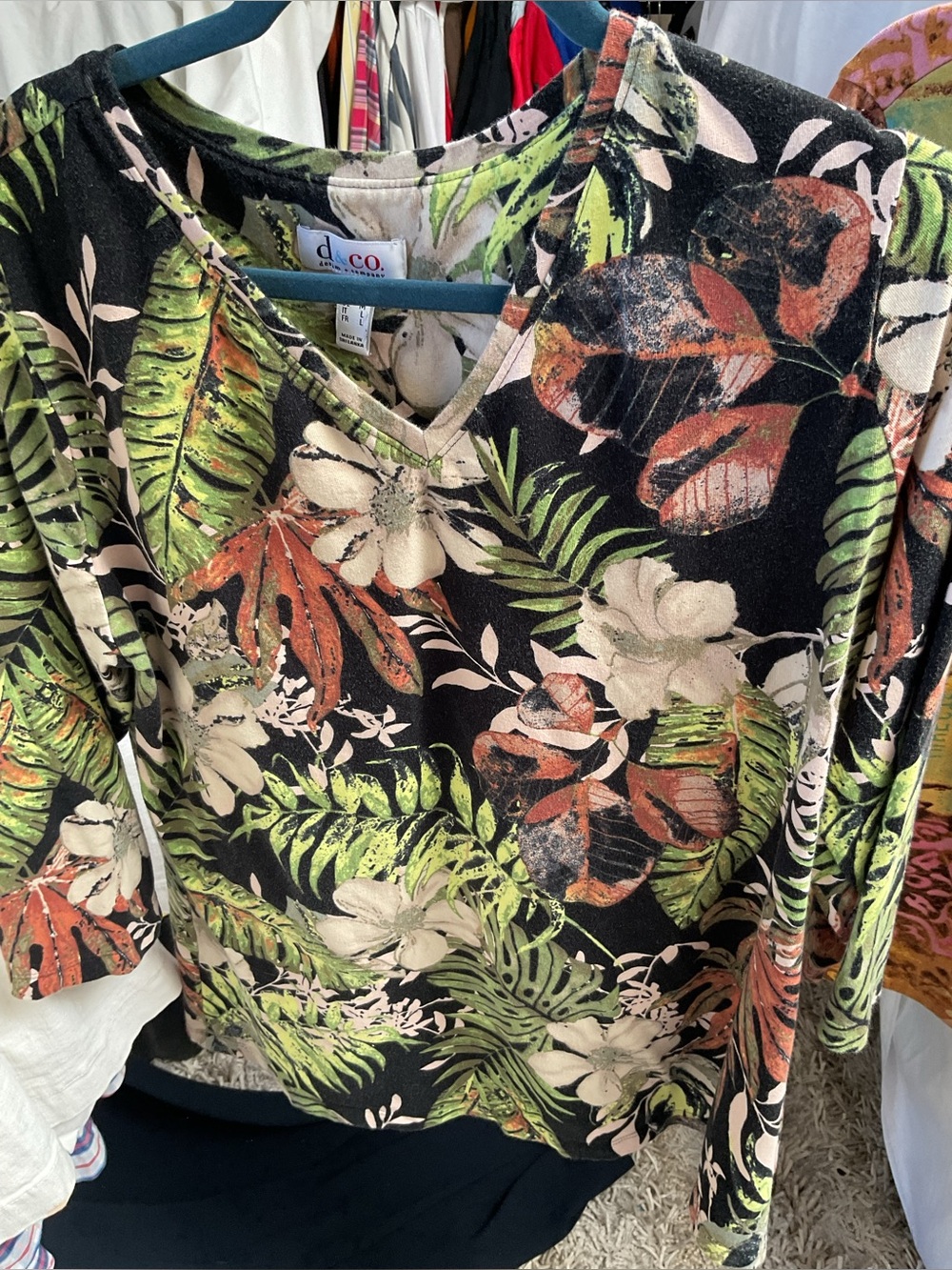 d.co Tropical Floral V-Neck Top in Black & Green